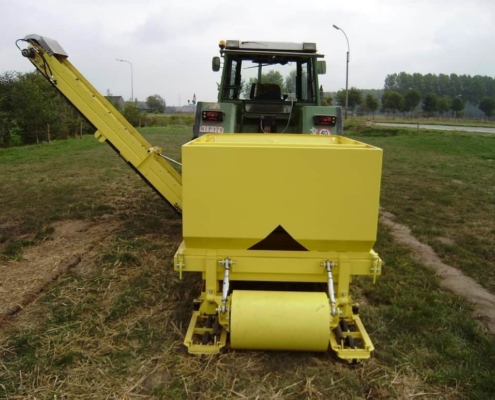 Trencher to provide Terrain with Drainage SMO Machinebouw (1)