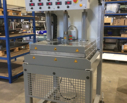 Heating oven for plastics SMO