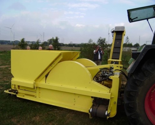 Trencher om terreinen van drainage te voorzien SMO Machinebouw (1)